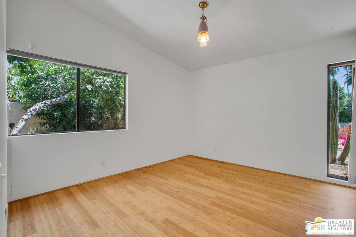 Featured Listing Image 20