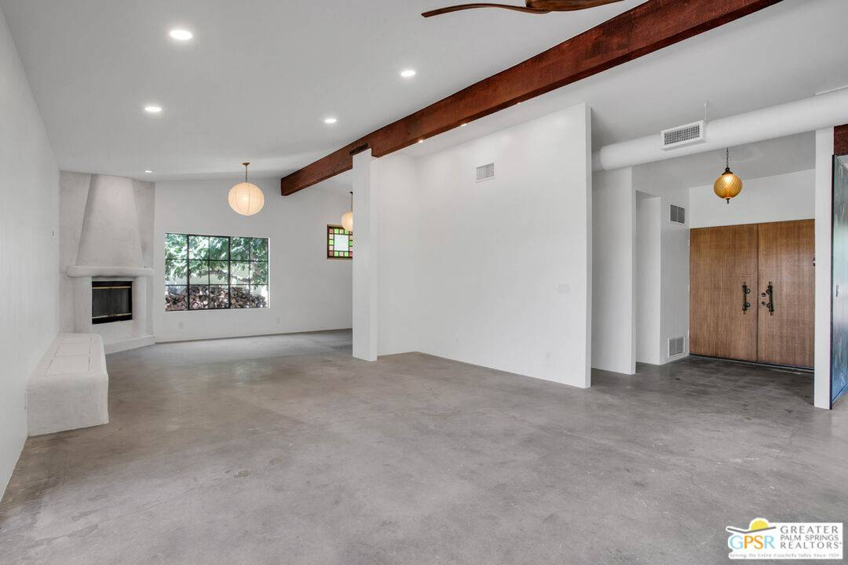 Featured Listing Image 7