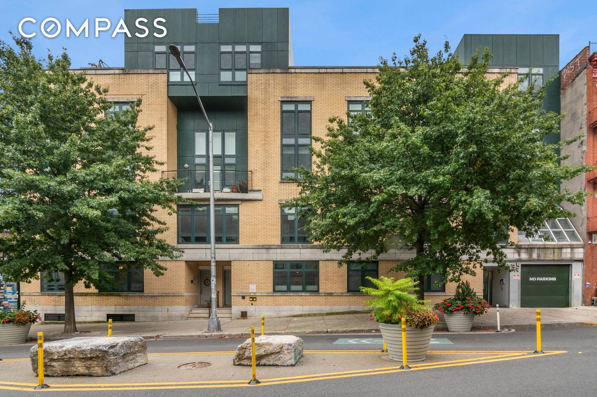 Featured Listing Image 14