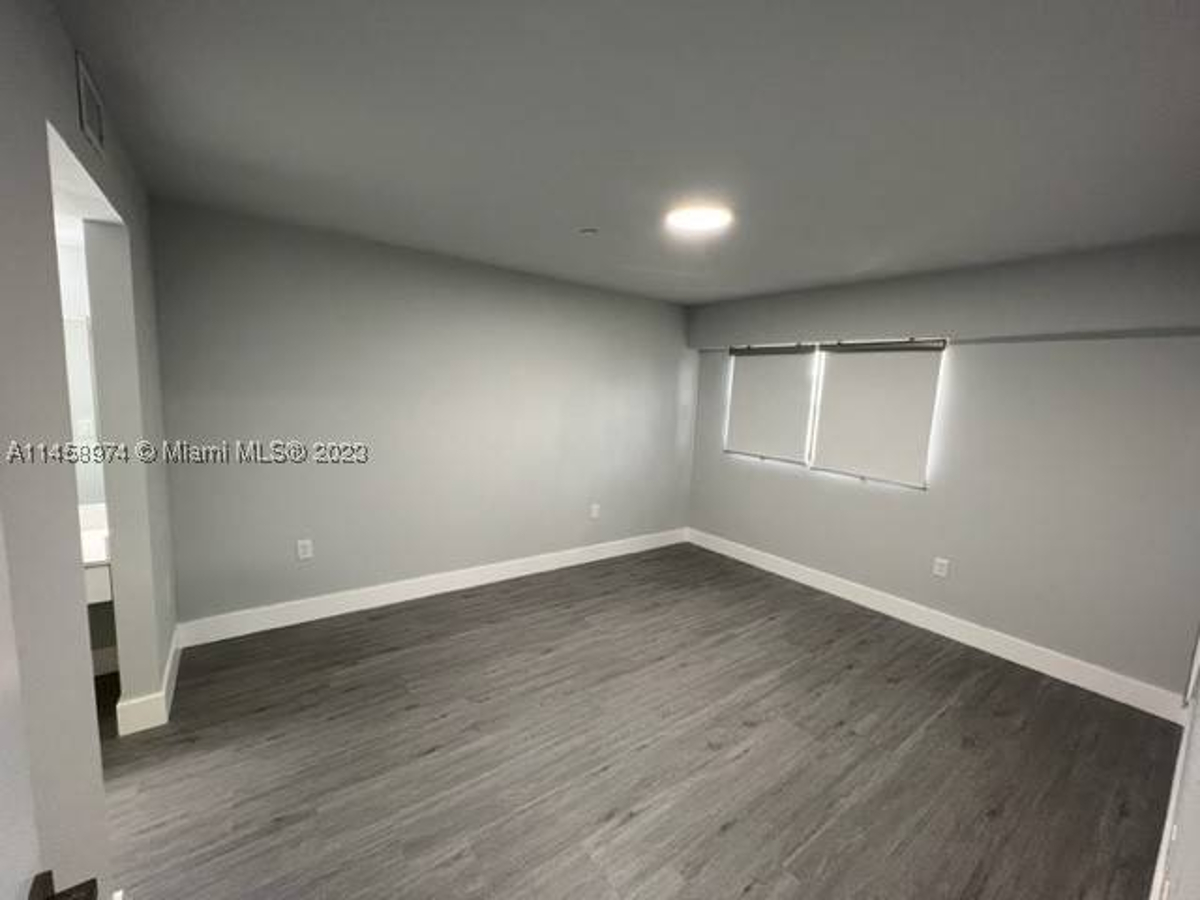Featured Listing Image 8