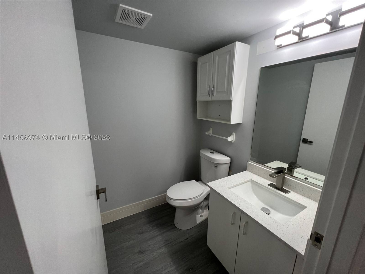 Featured Listing Image 16