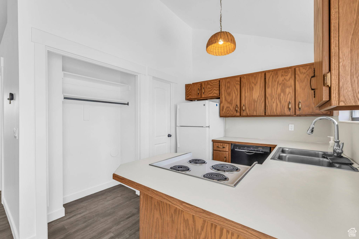 Featured Listing Image 11