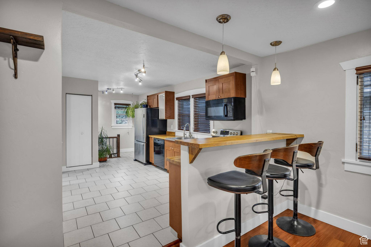 Featured Listing Image 11