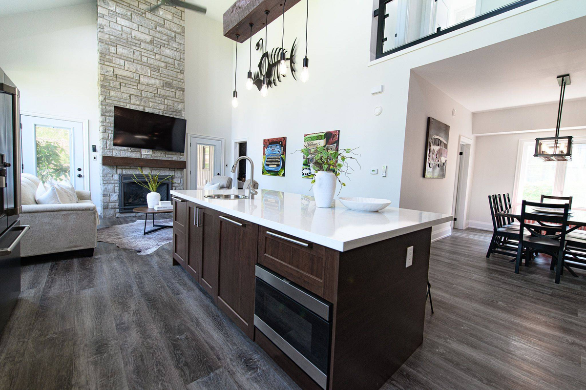 Featured Listing Image 15