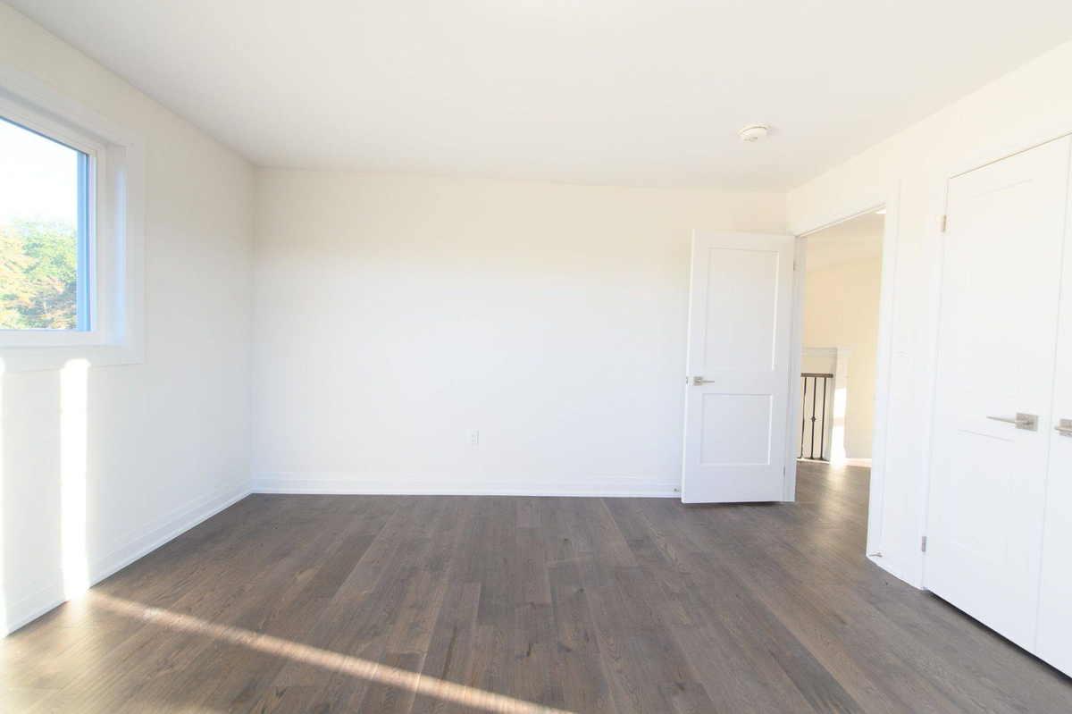 Featured Listing Image 13