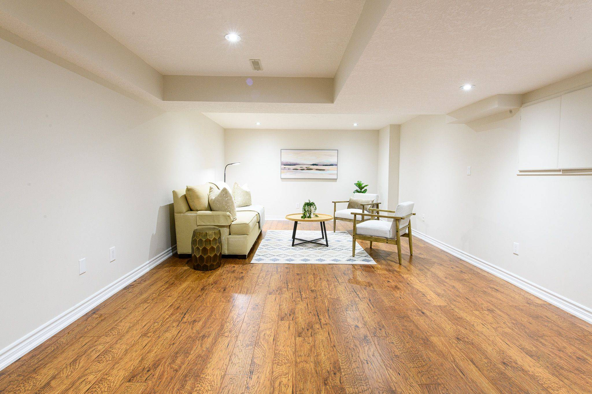 Featured Listing Image 13