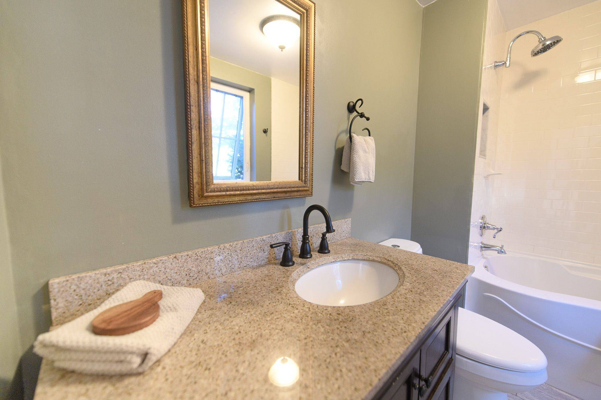 Featured Listing Image 7