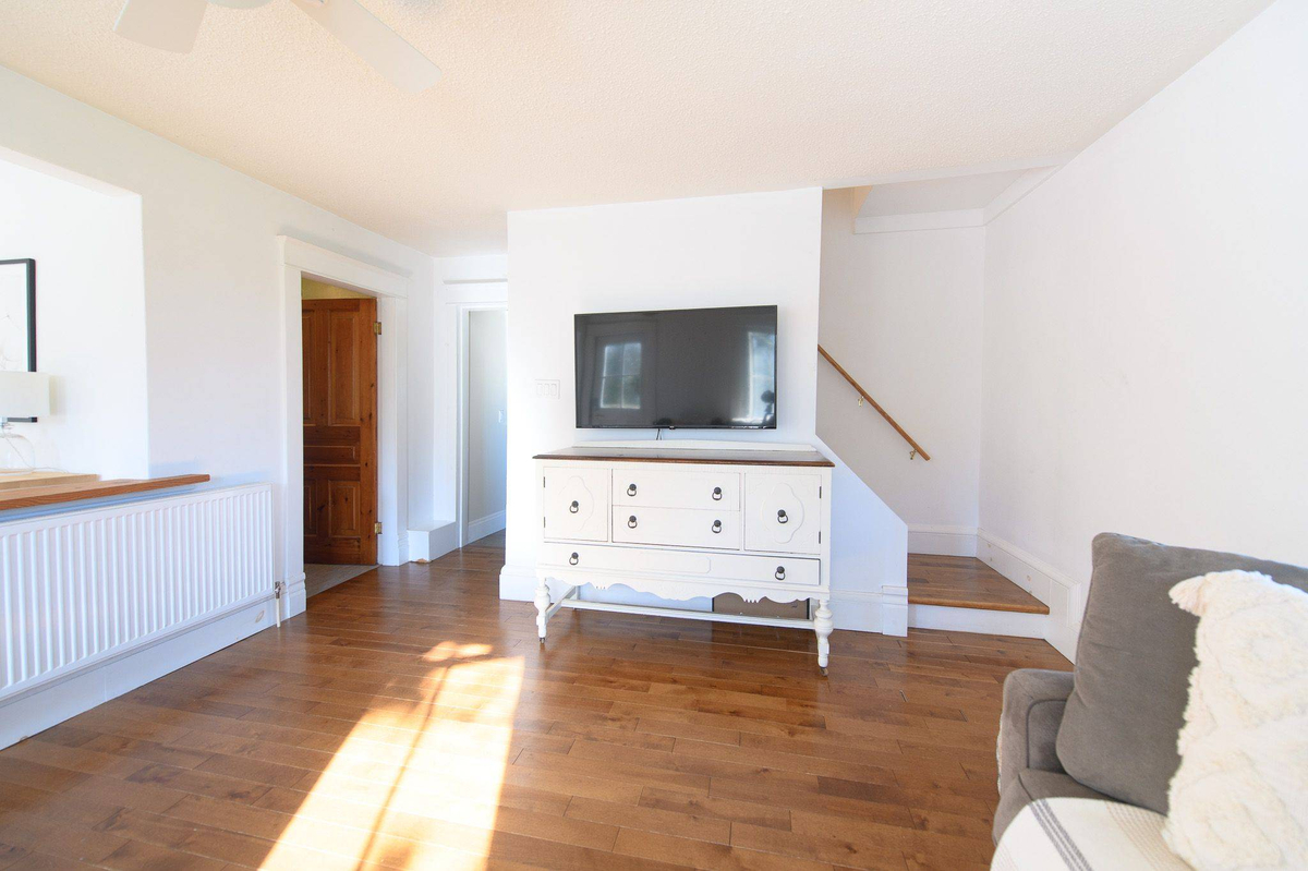 Featured Listing Image 9