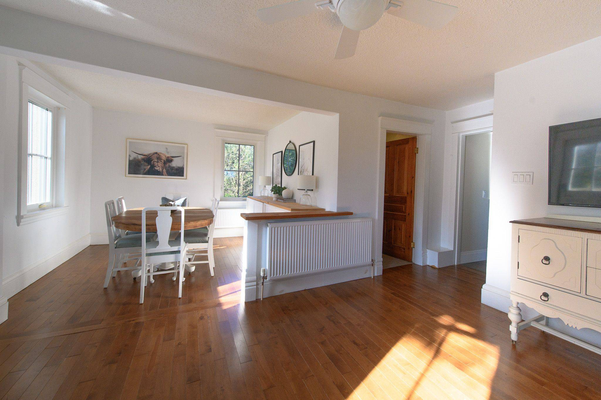 Featured Listing Image 10