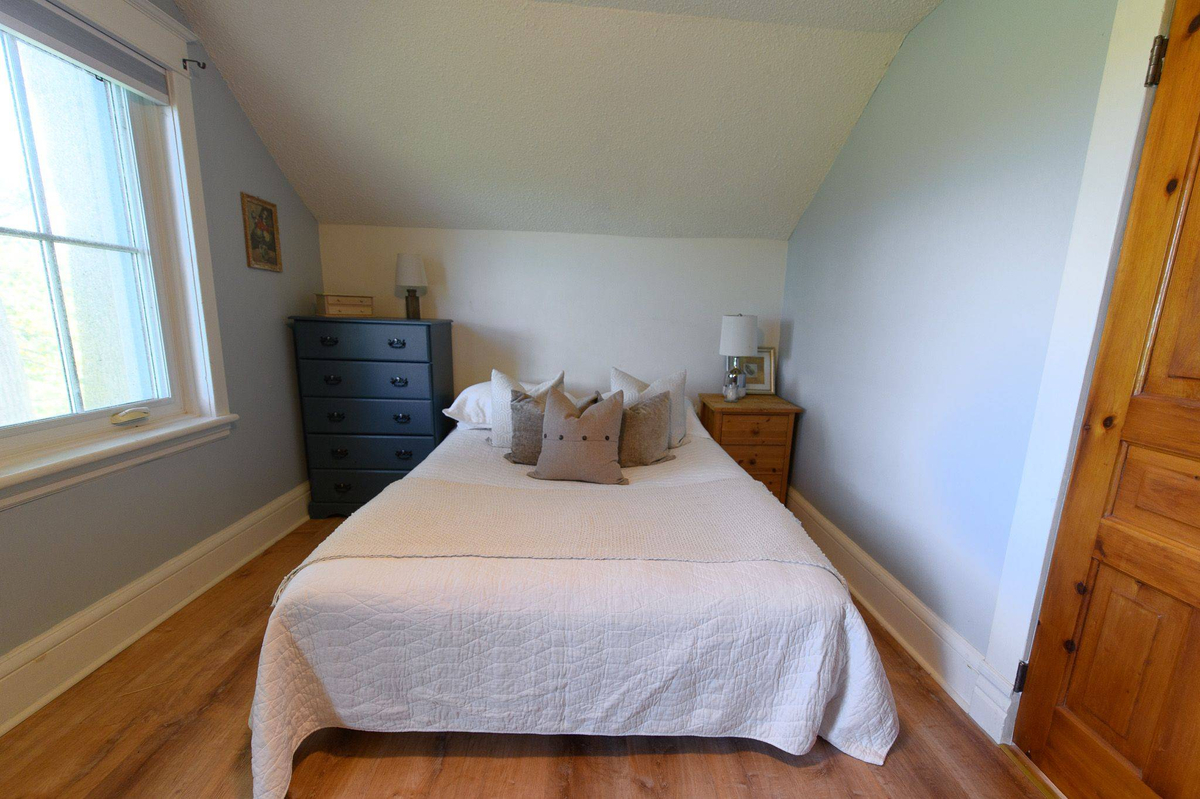 Featured Listing Image 14