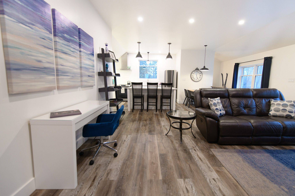 Featured Listing Image 34