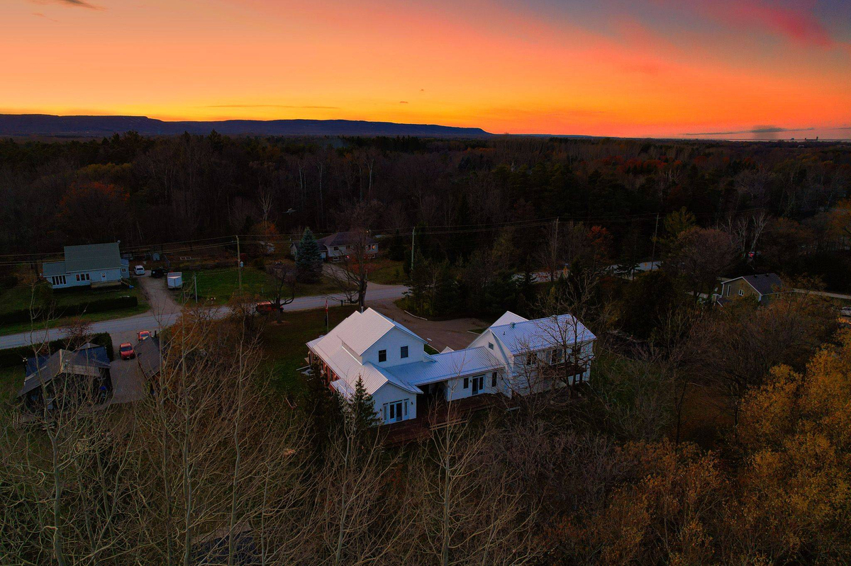 Featured Listing Image 40