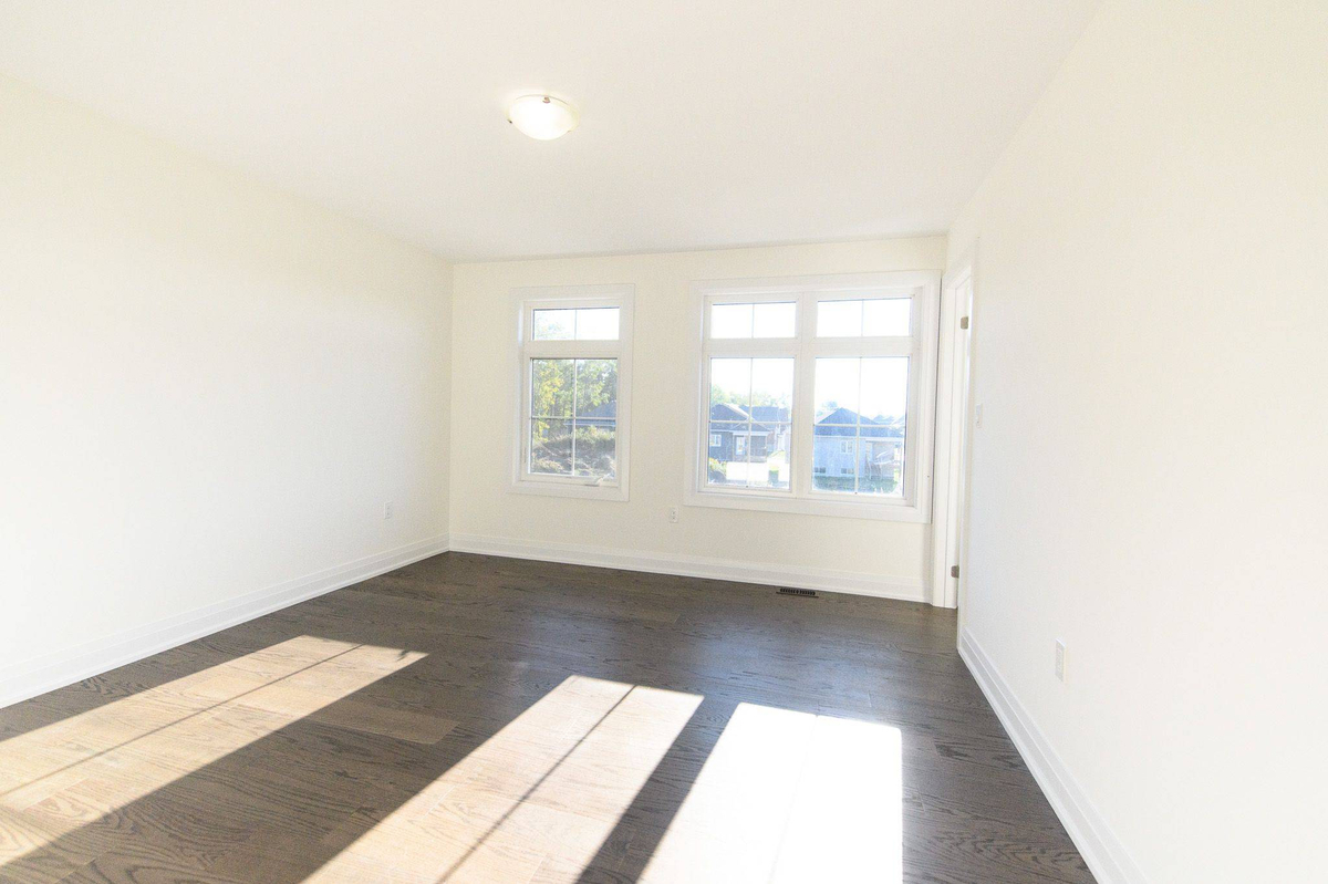 Featured Listing Image 9