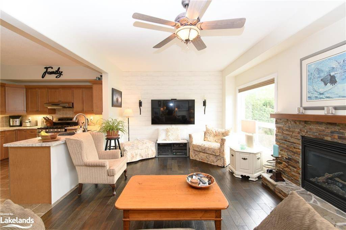 Featured Listing Image 11