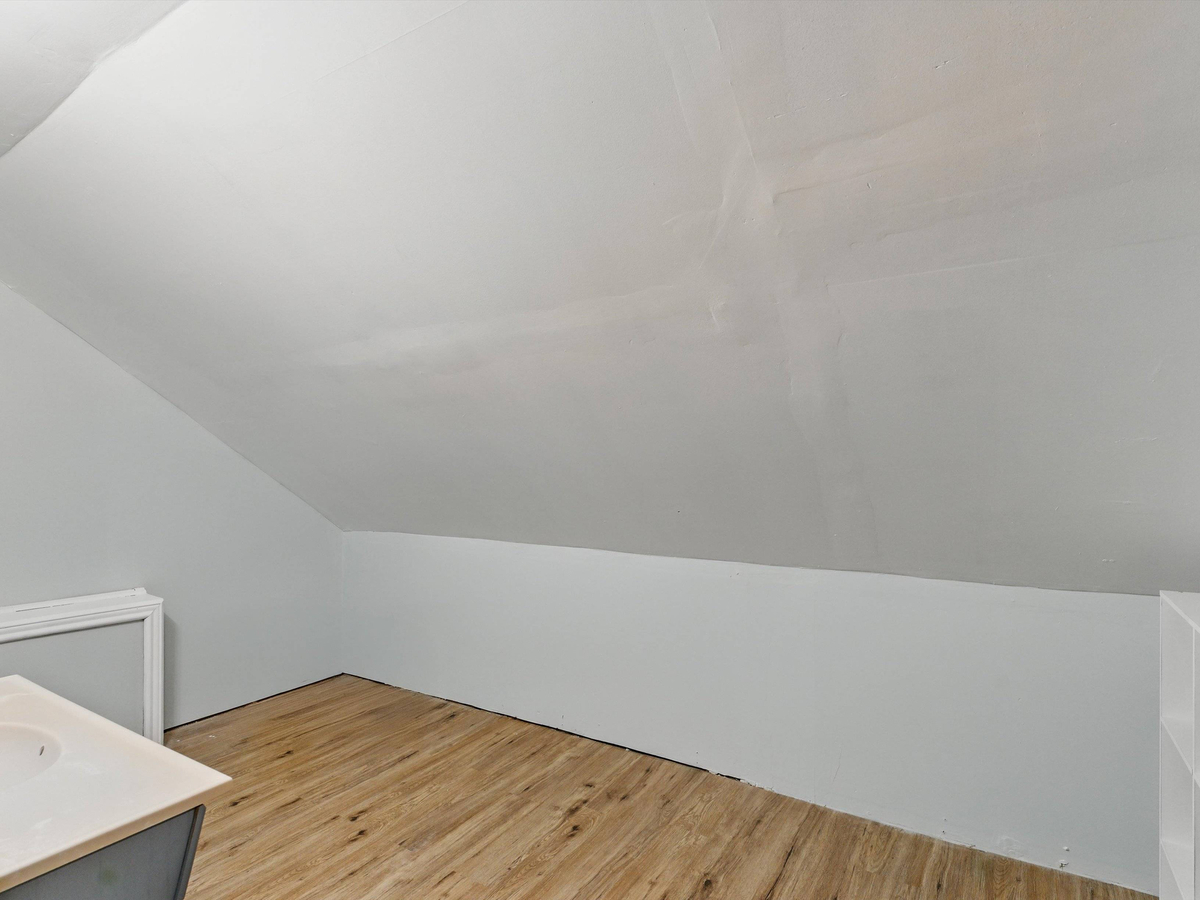 Featured Listing Image 16