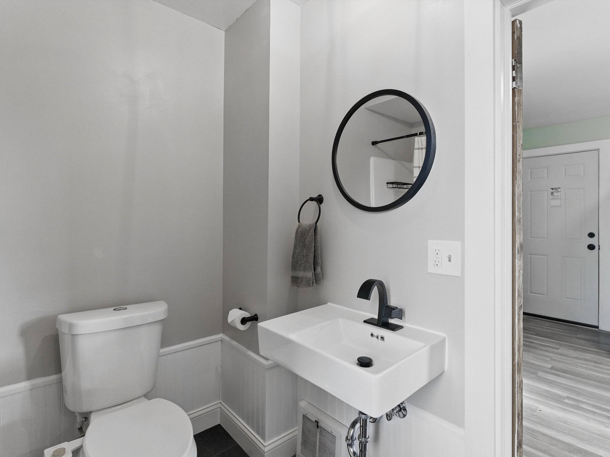 Featured Listing Image 11