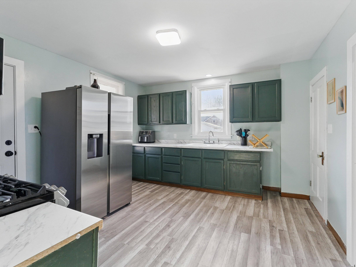 Featured Listing Image 8