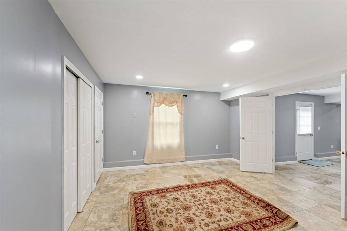 Featured Listing Image 13