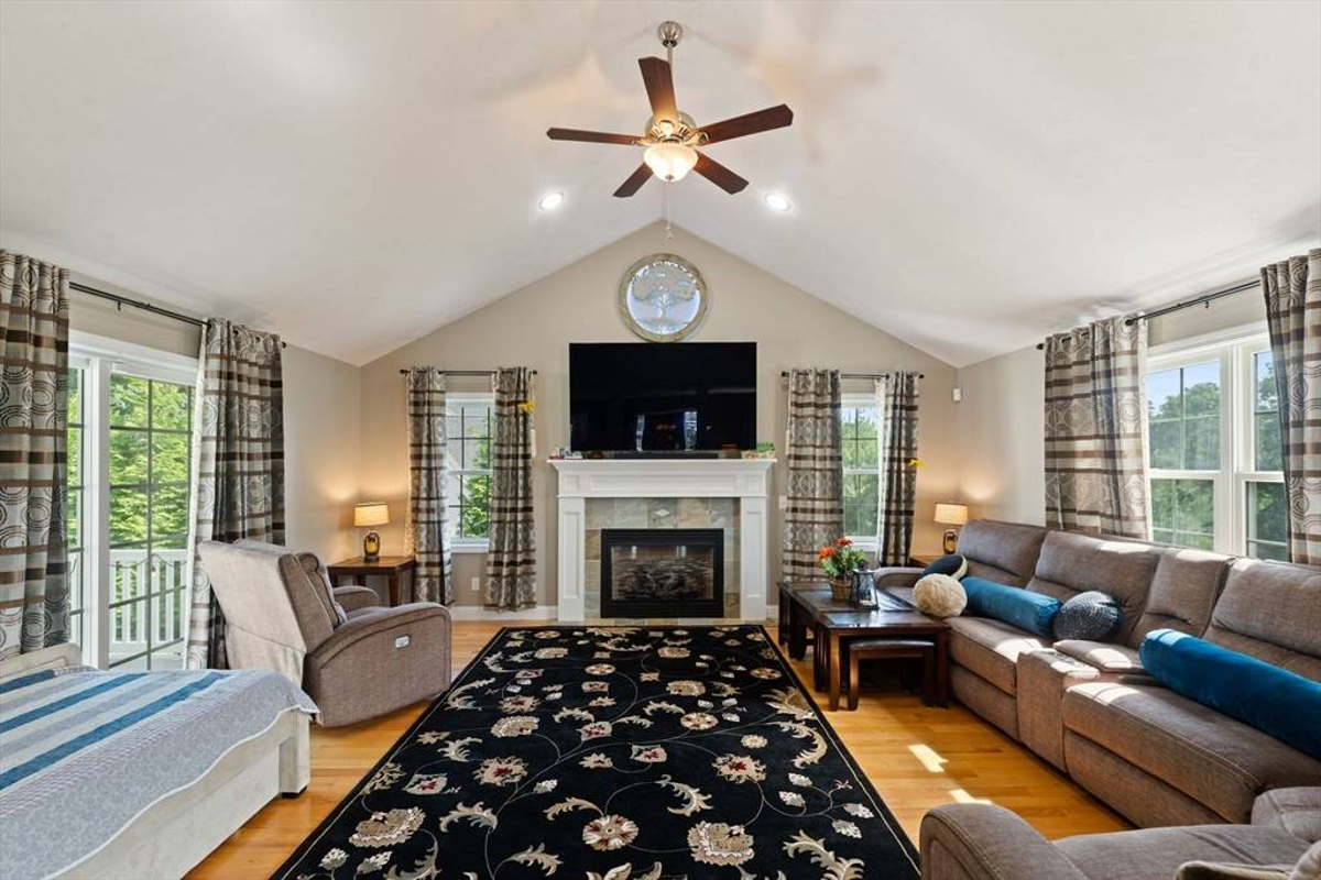 Featured Listing Image 7