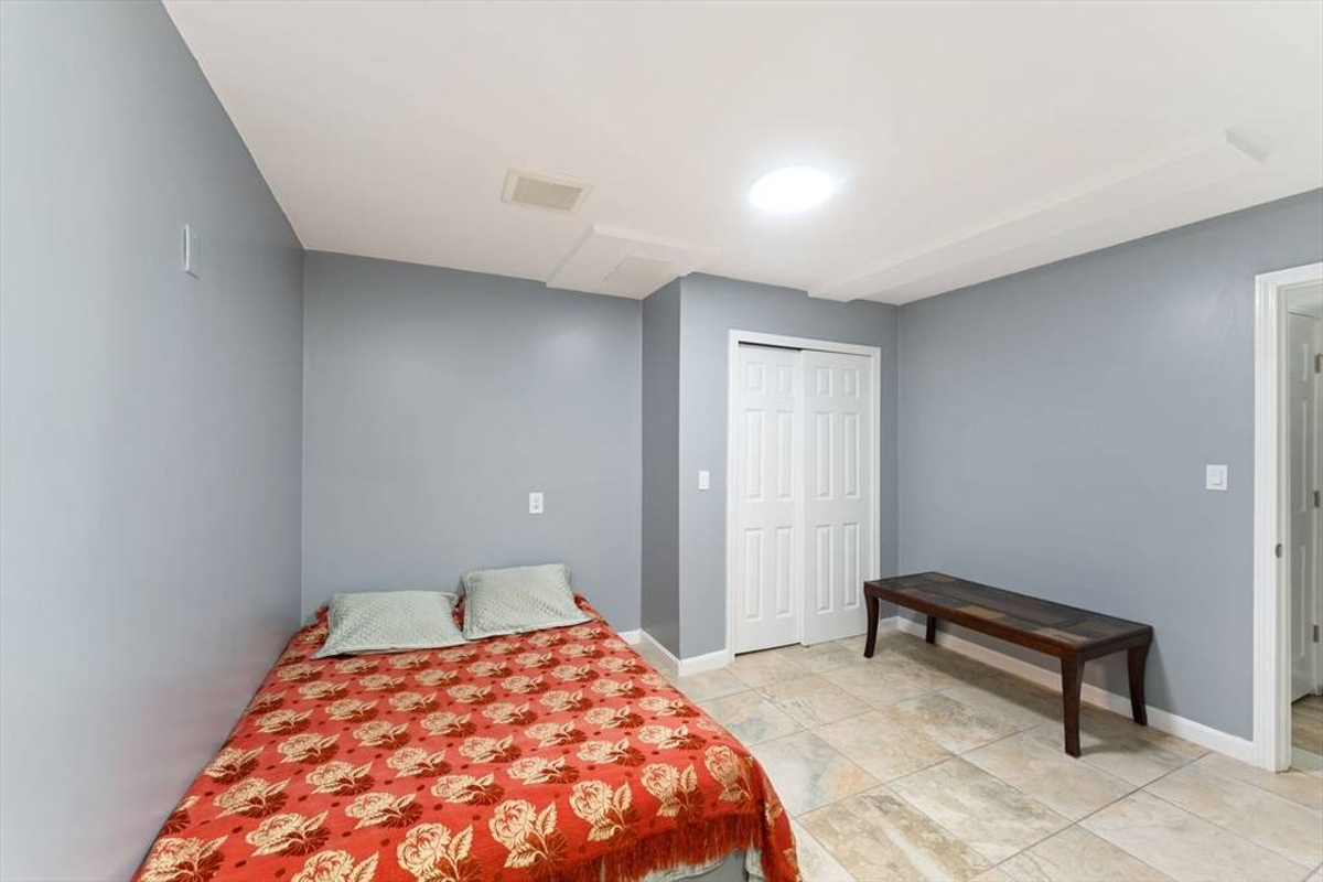 Featured Listing Image 14