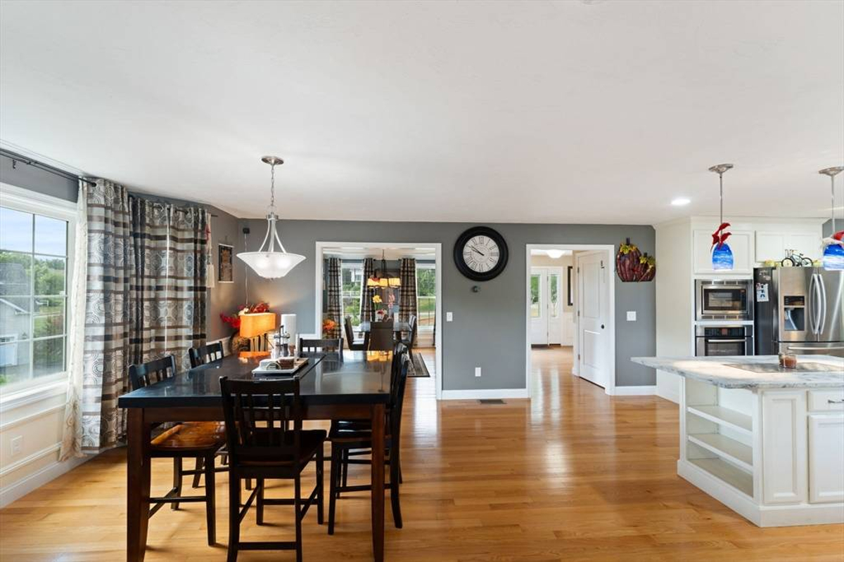 Featured Listing Image 5