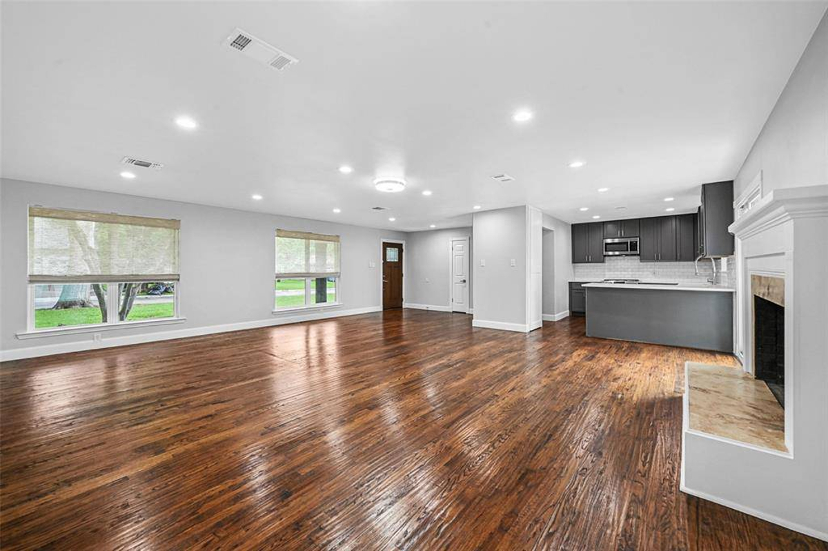 Featured Listing Image 8