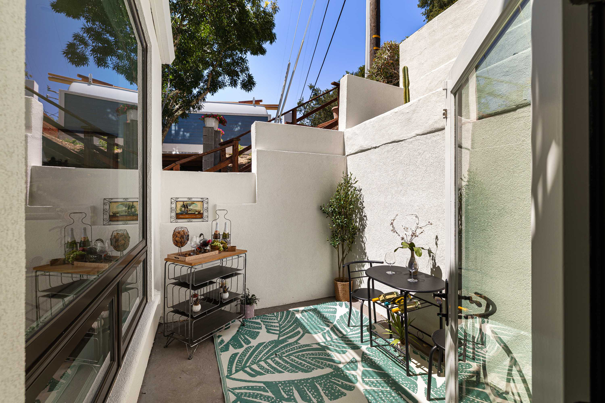 Featured Listing Image 40