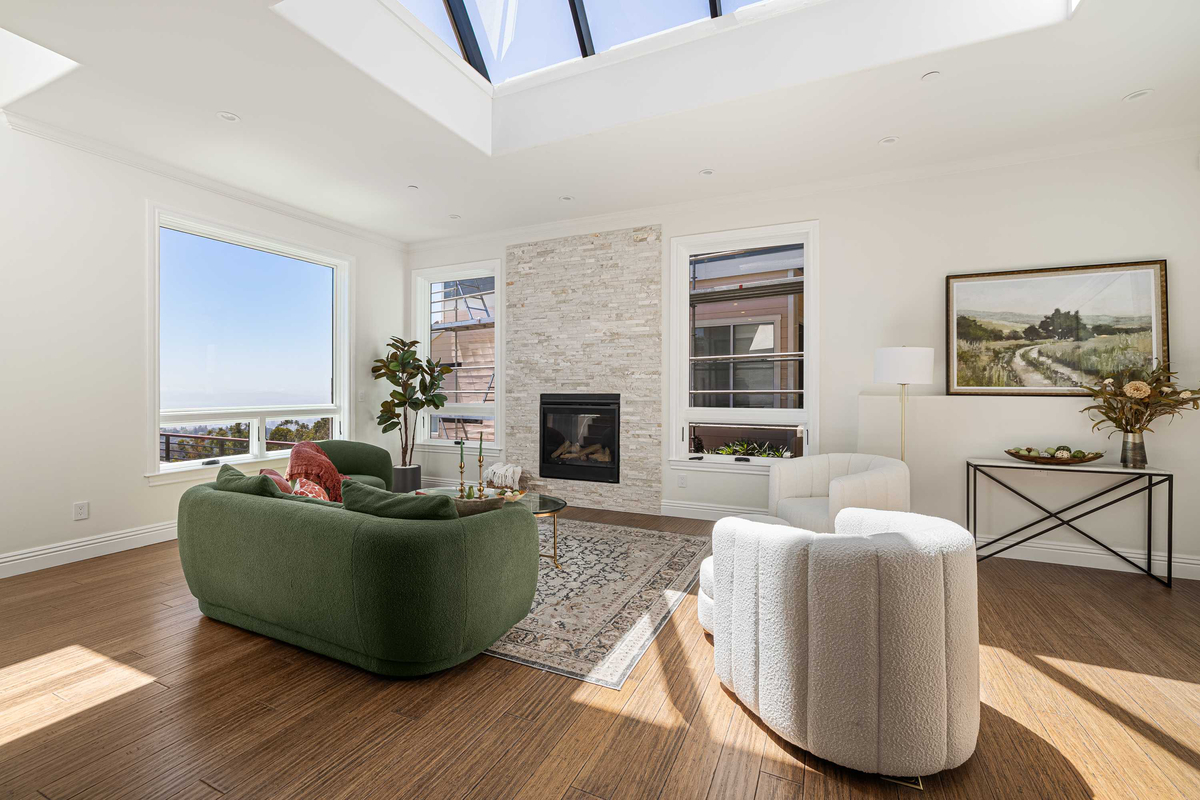 Featured Listing Image 25