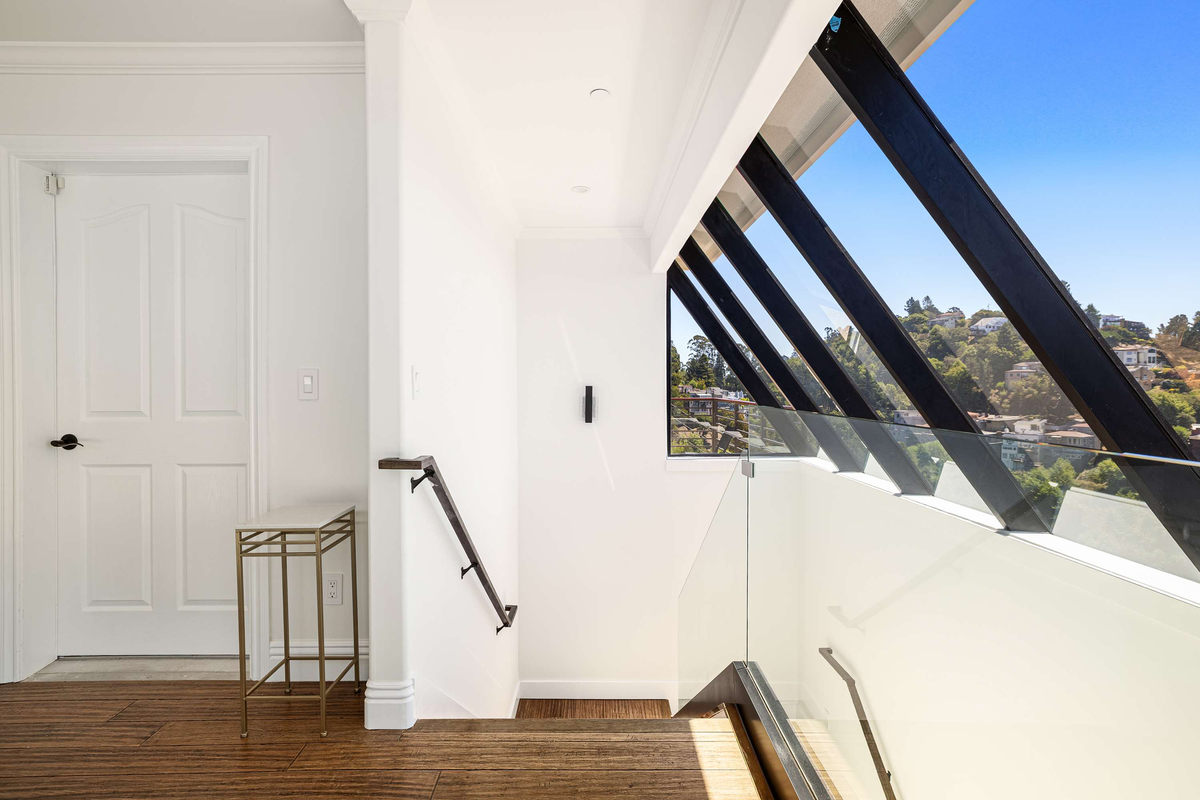 Featured Listing Image 12