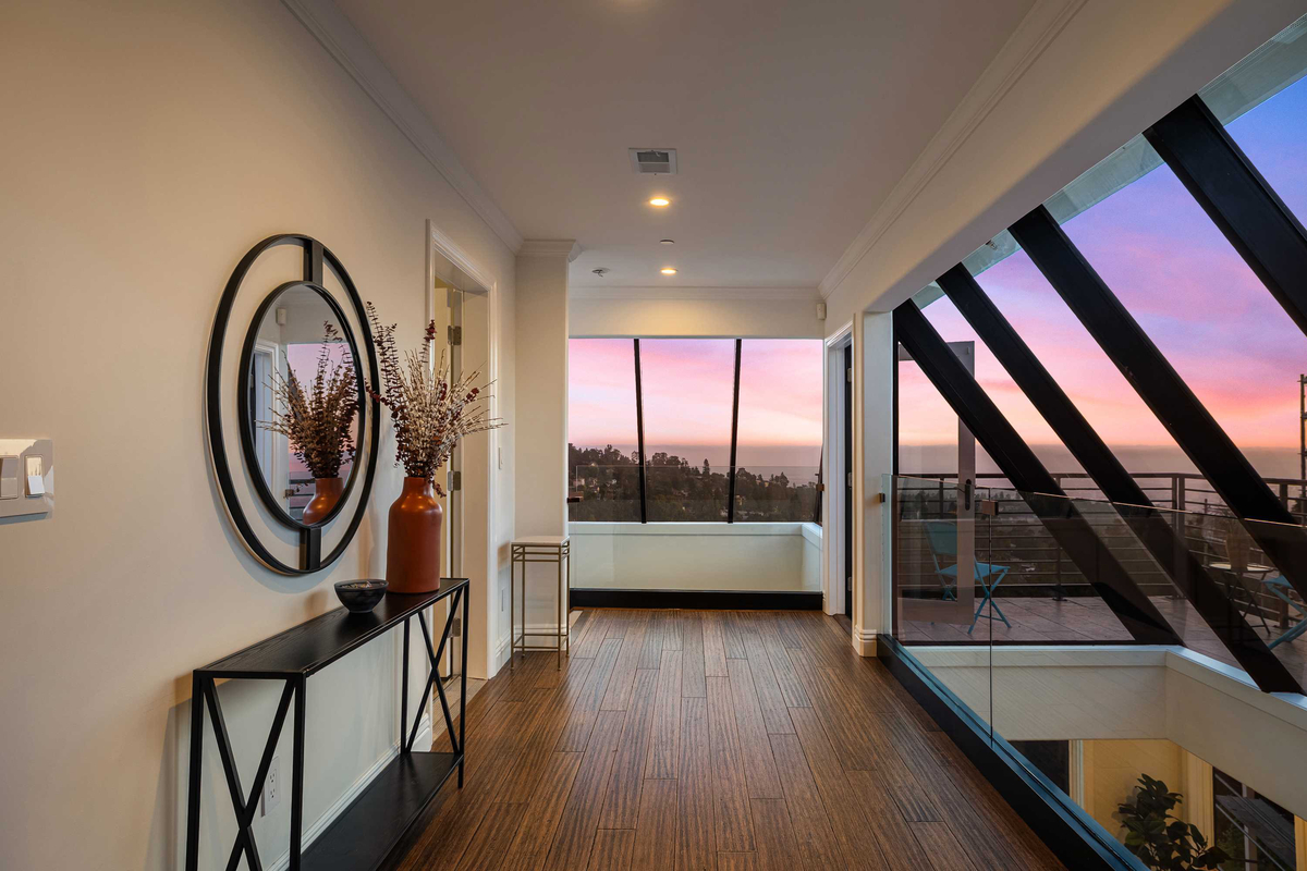 Featured Listing Image 85