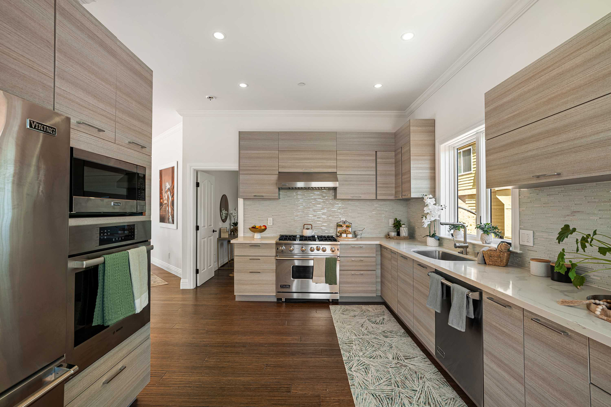 Featured Listing Image 44