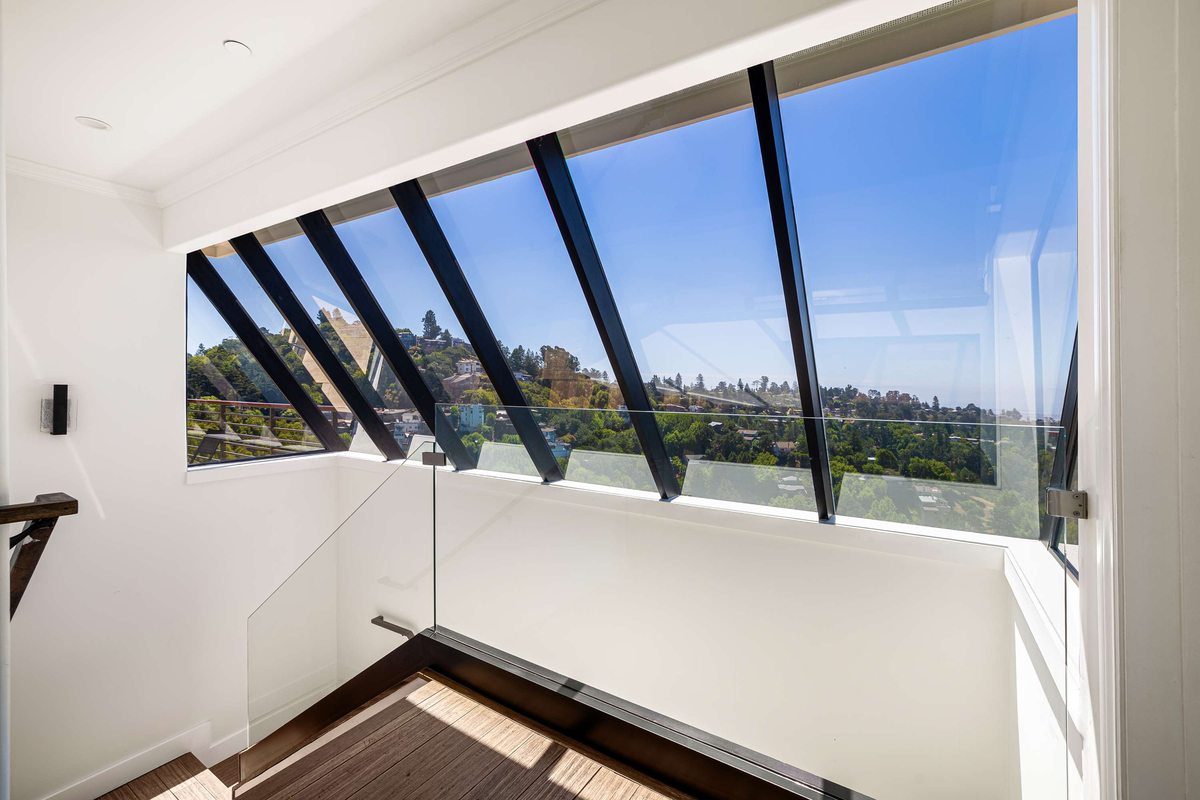 Featured Listing Image 11