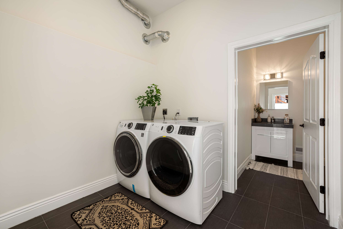 Featured Listing Image 41