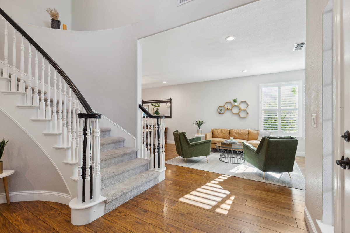 Featured Listing Image 16