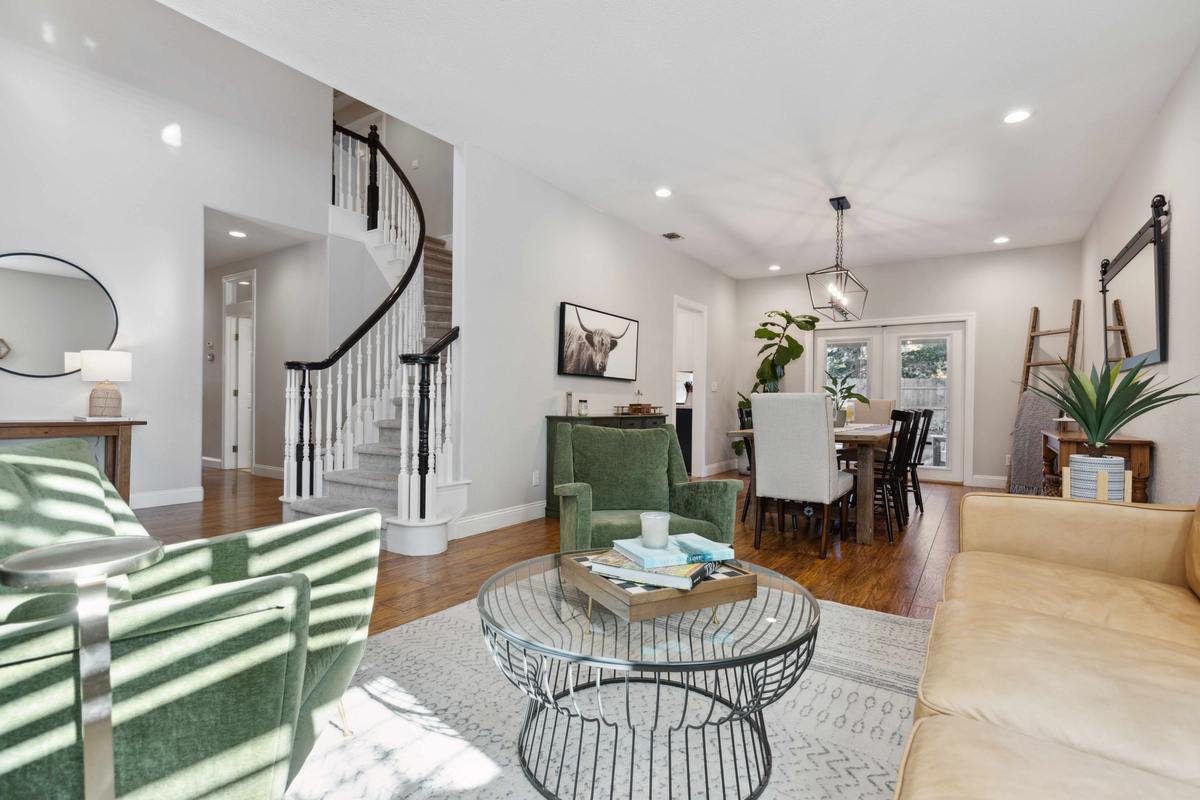 Featured Listing Image 17