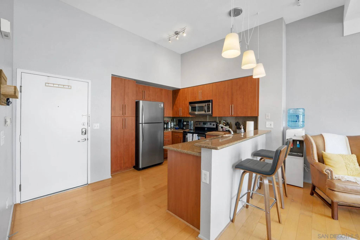 Featured Listing Image 11