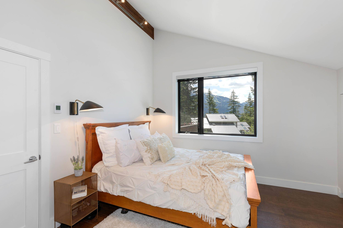 Featured Listing Image 8