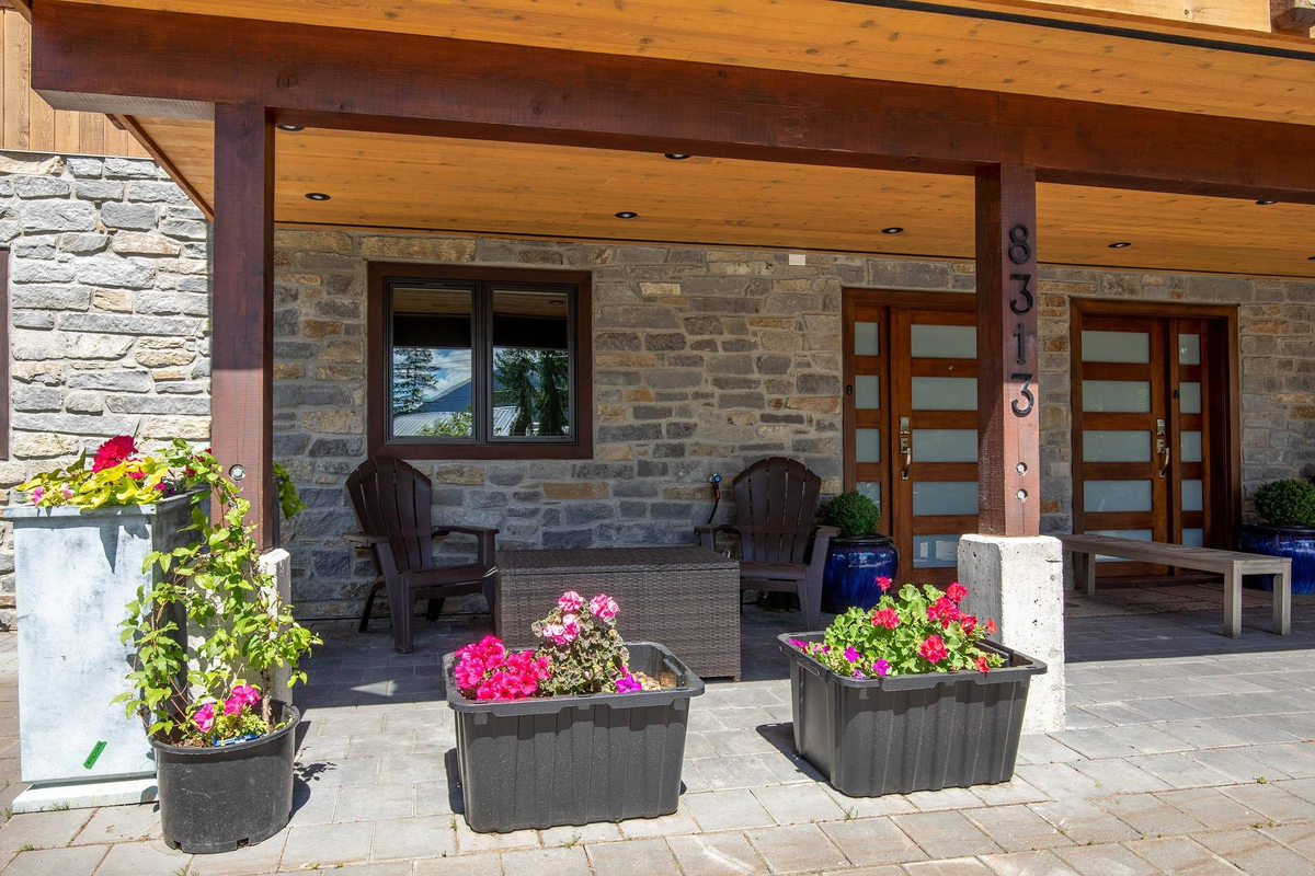 Featured Listing Image 13