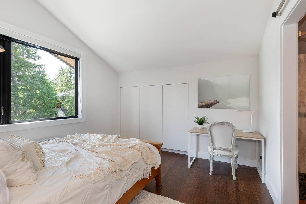 Featured Listing Image 16