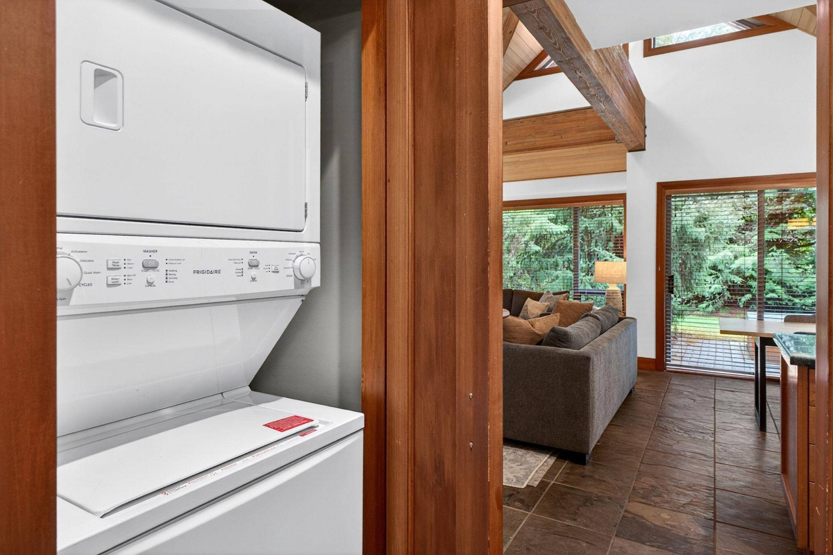 Featured Listing Image 11