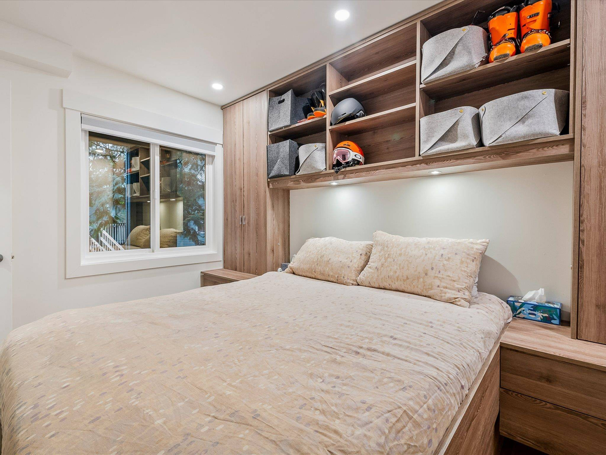 Featured Listing Image 11