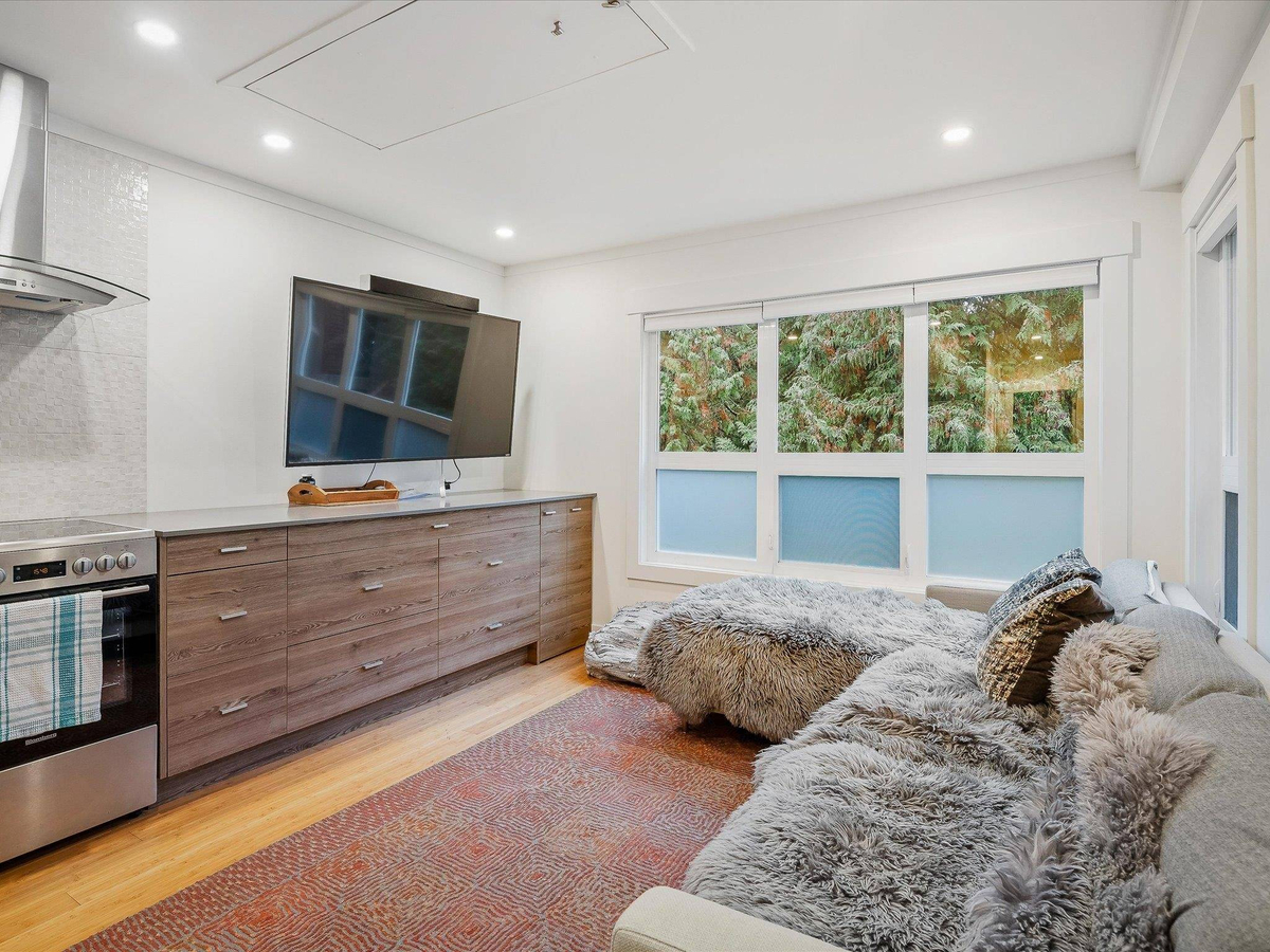 Featured Listing Image 5