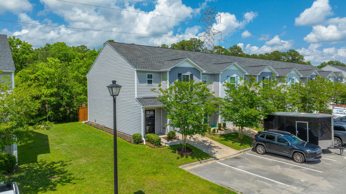 Featured Listing Image 60