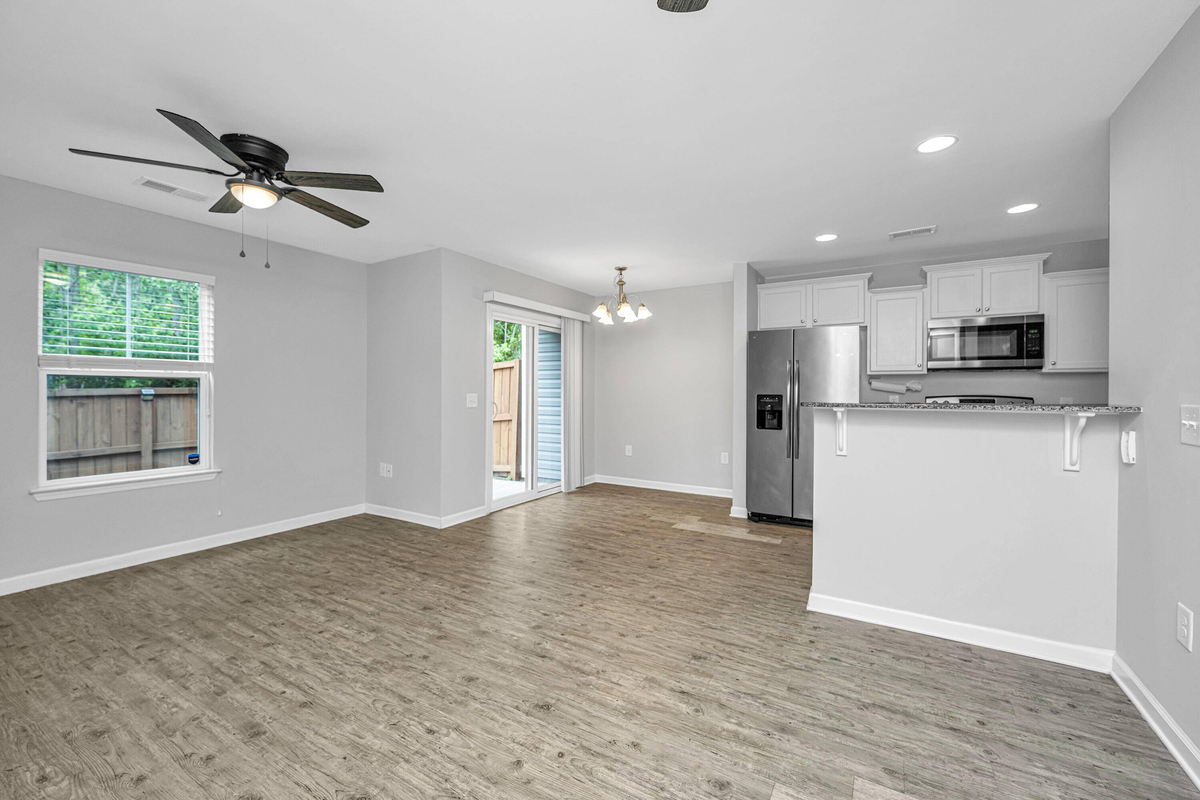 Featured Listing Image 11