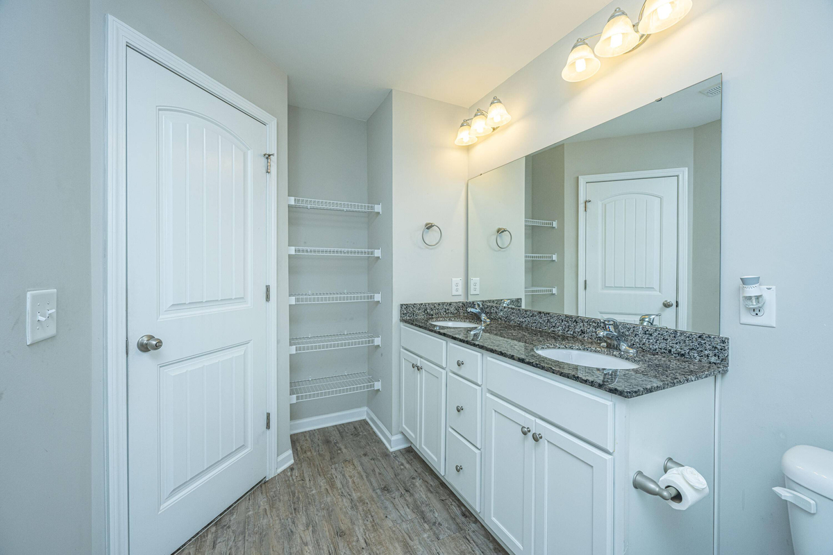 Featured Listing Image 31