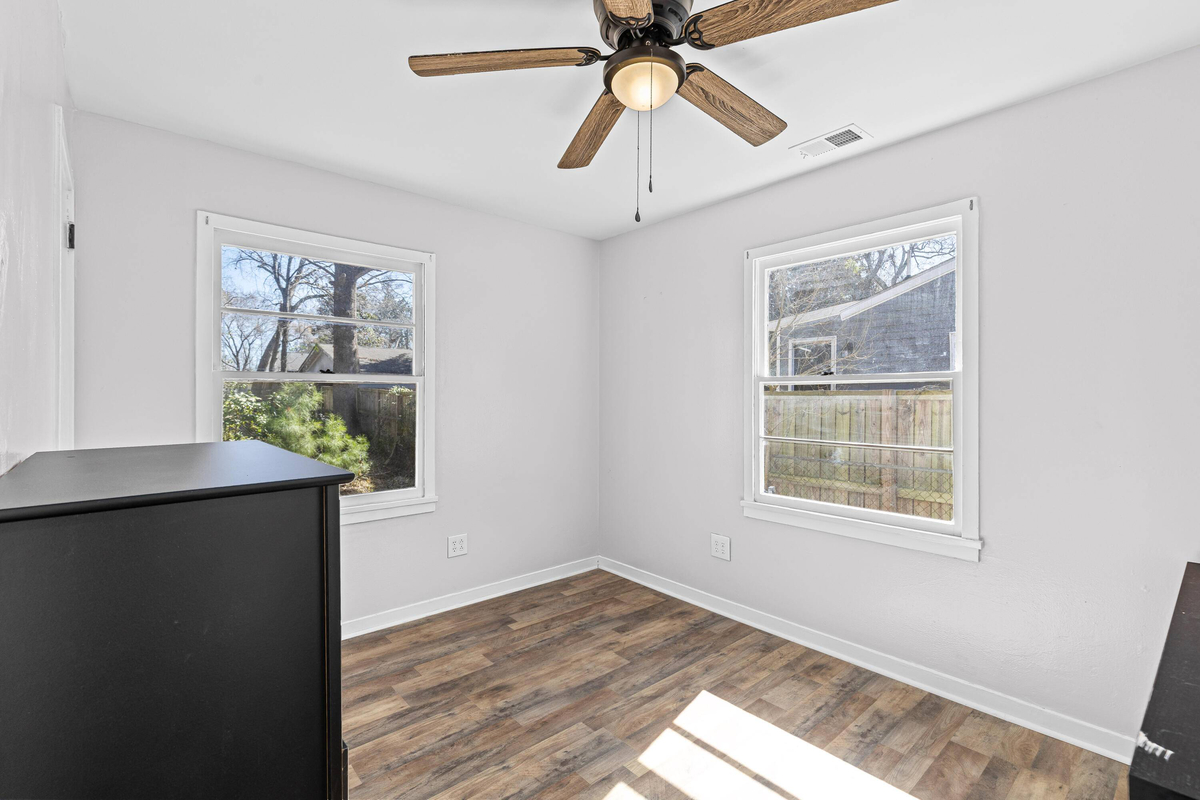 Featured Listing Image 12
