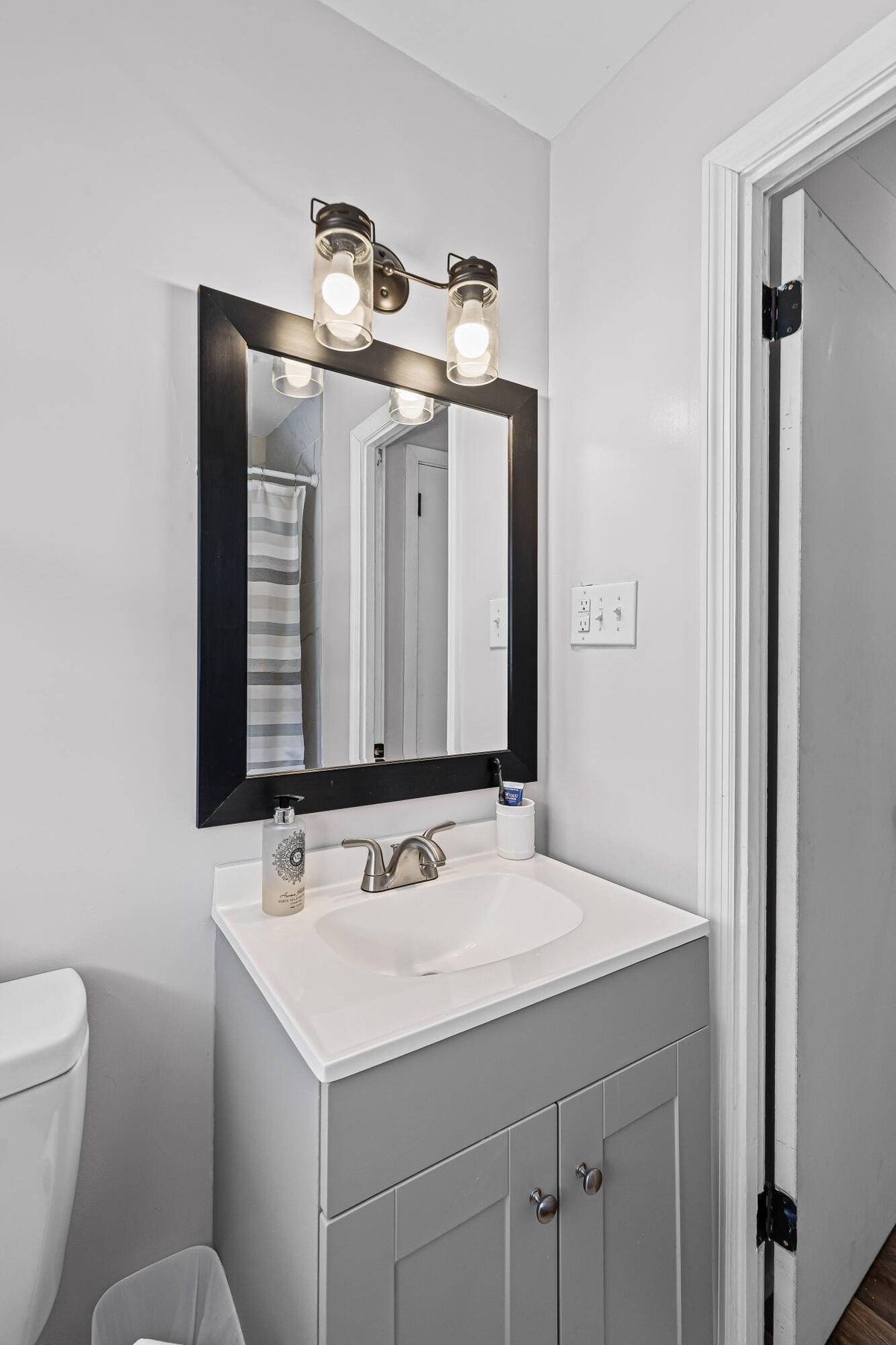 Featured Listing Image 15