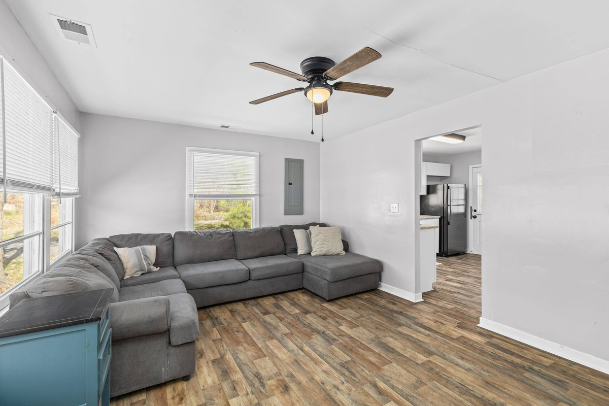 Featured Listing Image 4