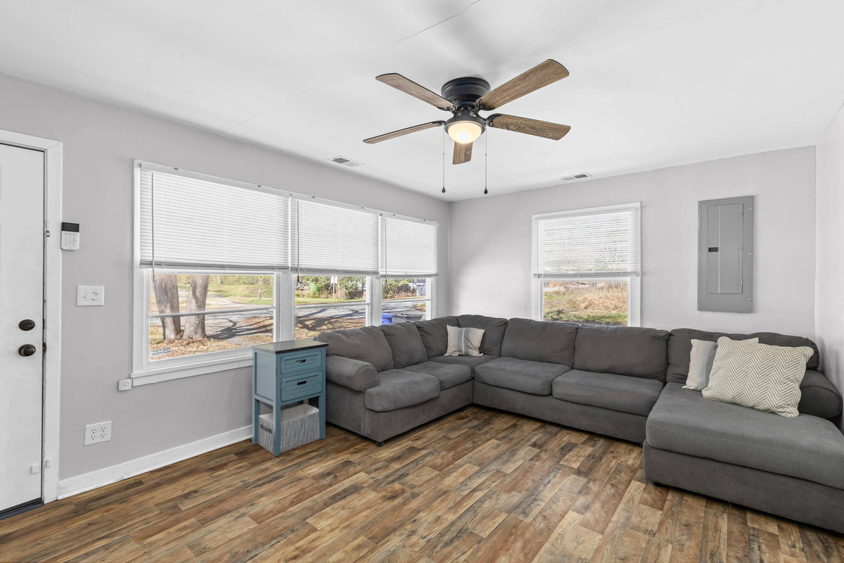 Featured Listing Image 5