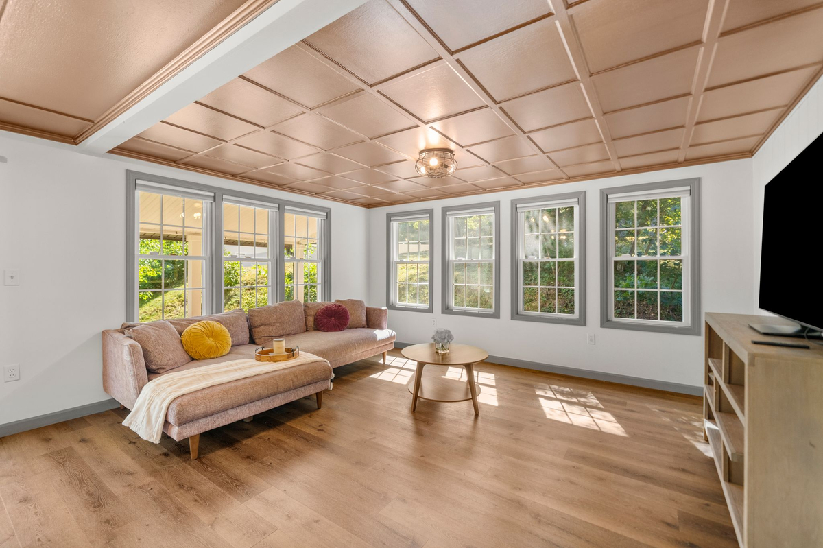 Featured Listing Image 5